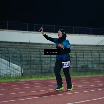 Runner Photo 4520202