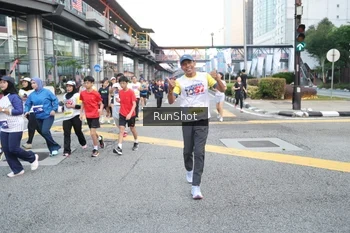 Runner Photo 4520243