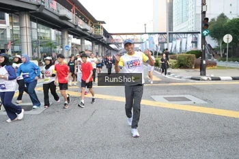 Runner Photo 4520246
