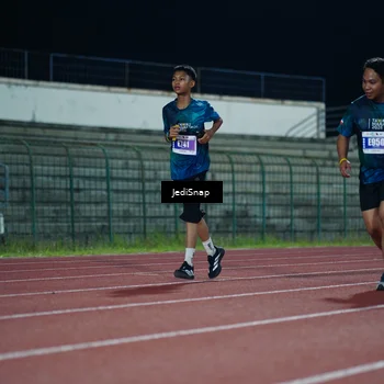 Runner Photo 4520251