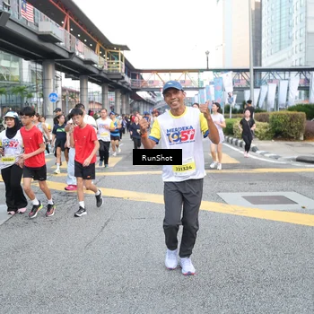 Runner Photo 4520274