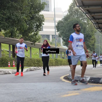 Runner Photo 4520391