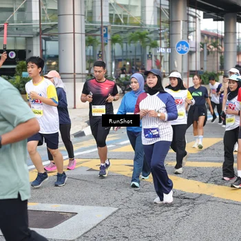 Runner Photo 4520396