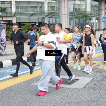 Runner Photo 4520467