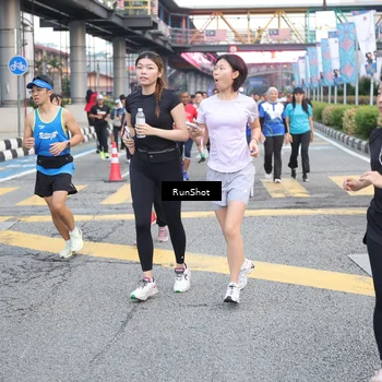Runner Photo 4520566