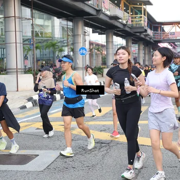 Runner Photo 4520577