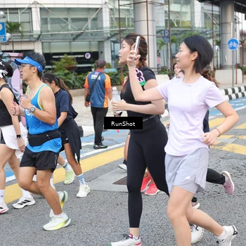 Runner Photo 4520684