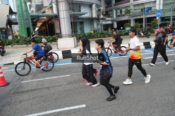 Runner Photo 4520755
