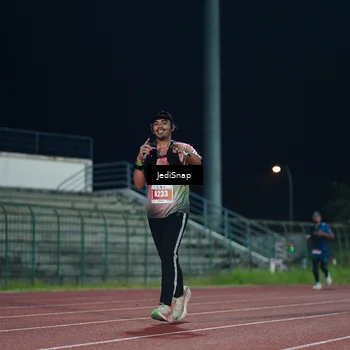 Runner Photo 4520785