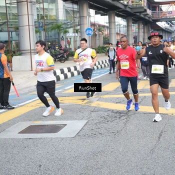 Runner Photo 4520914