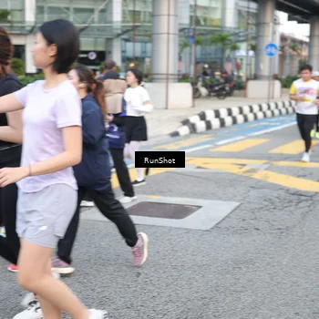 Runner Photo 4520917