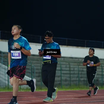Runner Photo 4521034