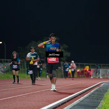 Runner Photo 4521060