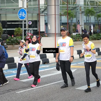 Runner Photo 4521255