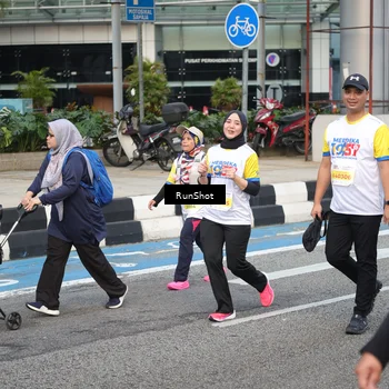 Runner Photo 4521260
