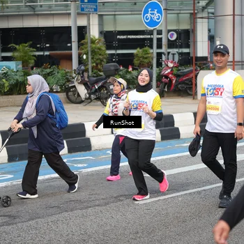 Runner Photo 4521267