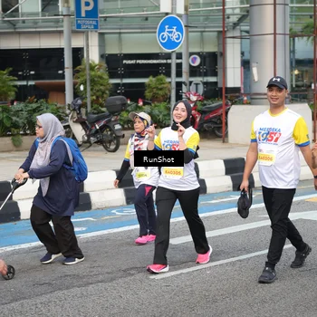 Runner Photo 4521360