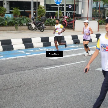 Runner Photo 4521427