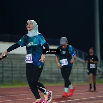Runner Photo 4521443