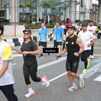 Runner Photo 4521468