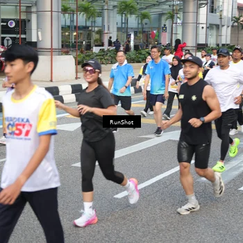 Runner Photo 4521469