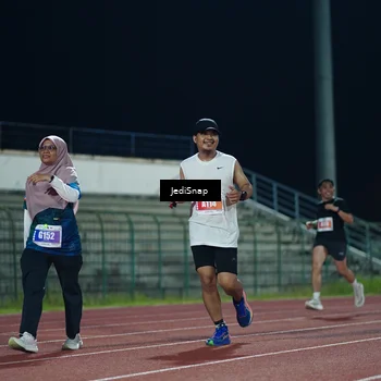 Runner Photo 4521542