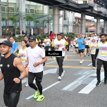 Runner Photo 4521544