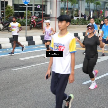 Runner Photo 4521549