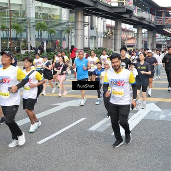 Runner Photo 4521600