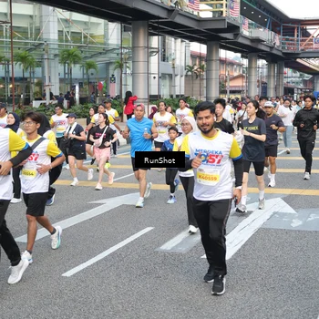 Runner Photo 4521620