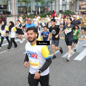 Runner Photo 4521666
