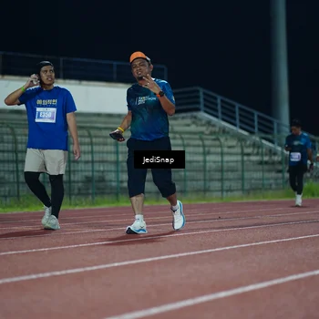 Runner Photo 4521858