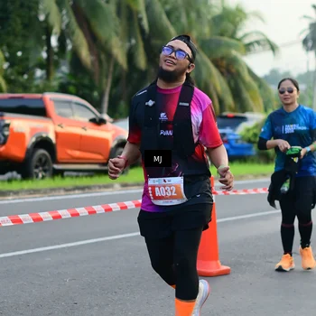 Runner Photo 4521873