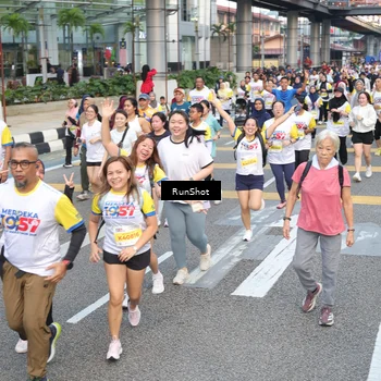 Runner Photo 4522194