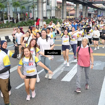 Runner Photo 4522243