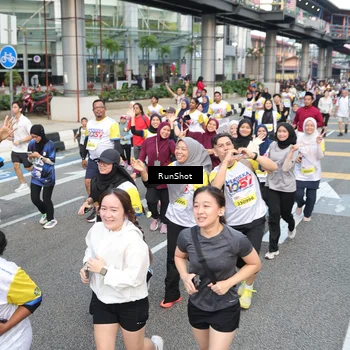 Runner Photo 4523066