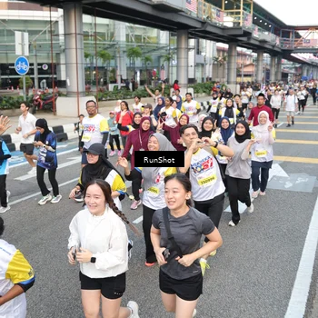Runner Photo 4523093