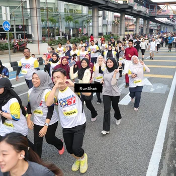 Runner Photo 4523238