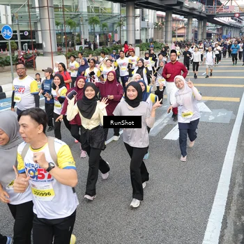 Runner Photo 4523275