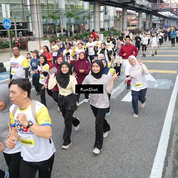 Runner Photo 4523281