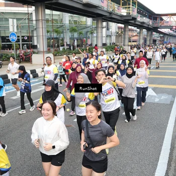Runner Photo 4523313