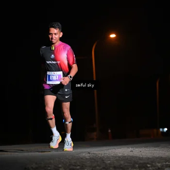 Runner Photo 4523407