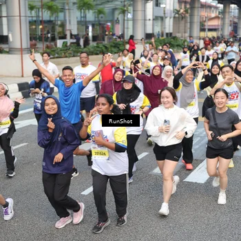 Runner Photo 4523414