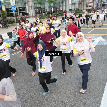 Runner Photo 4523503