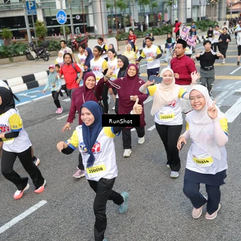 Runner Photo 4523529