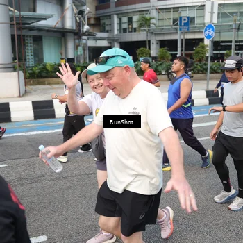 Runner Photo 4523597