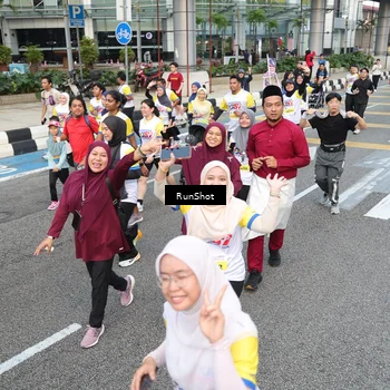 Runner Photo 4523667