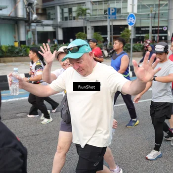 Runner Photo 4523681