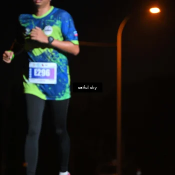 Runner Photo 4523859