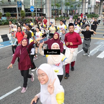 Runner Photo 4523864